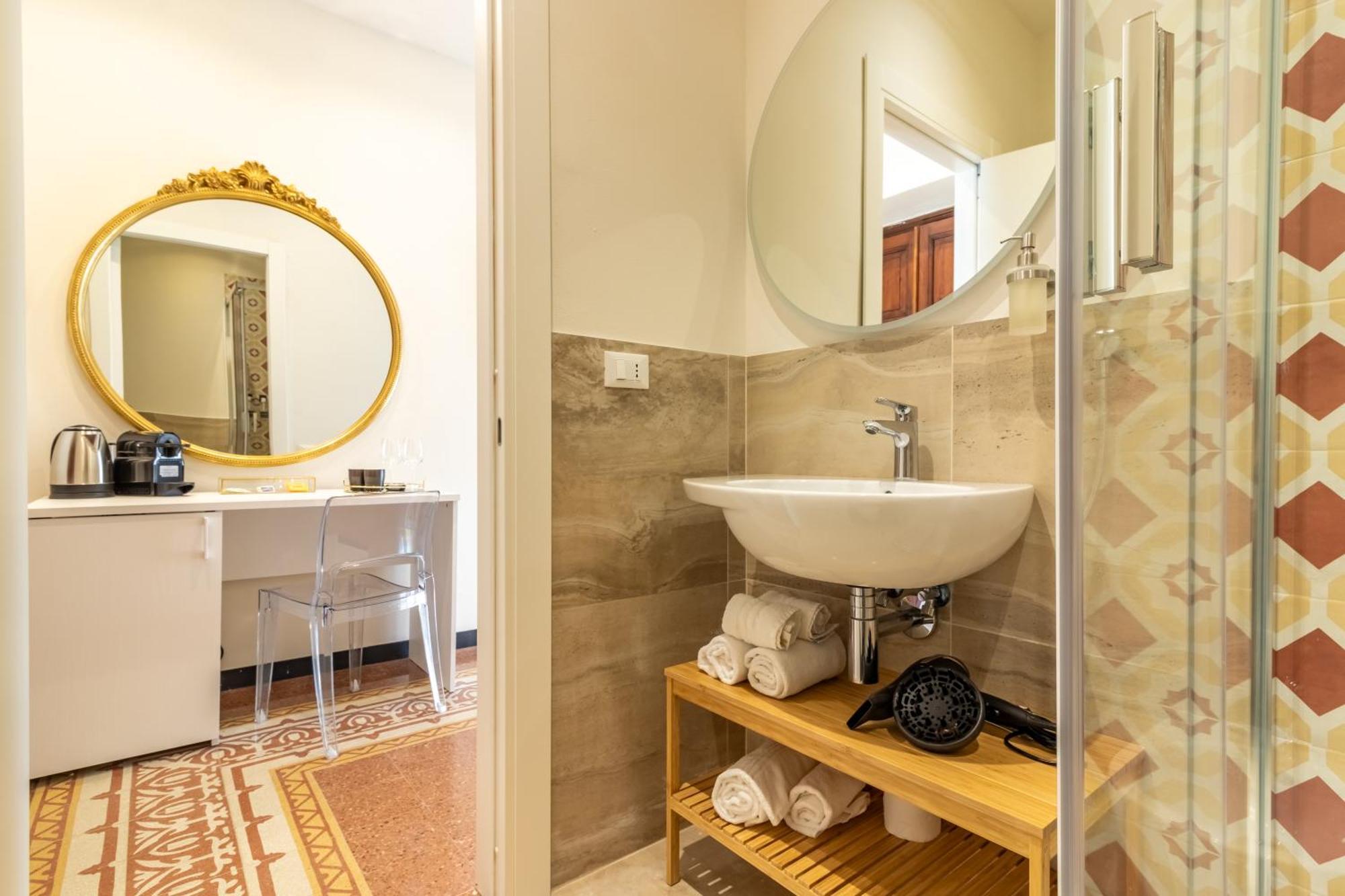 Oldoini Luxury Apartment And Suites La Spezia Bagian luar foto